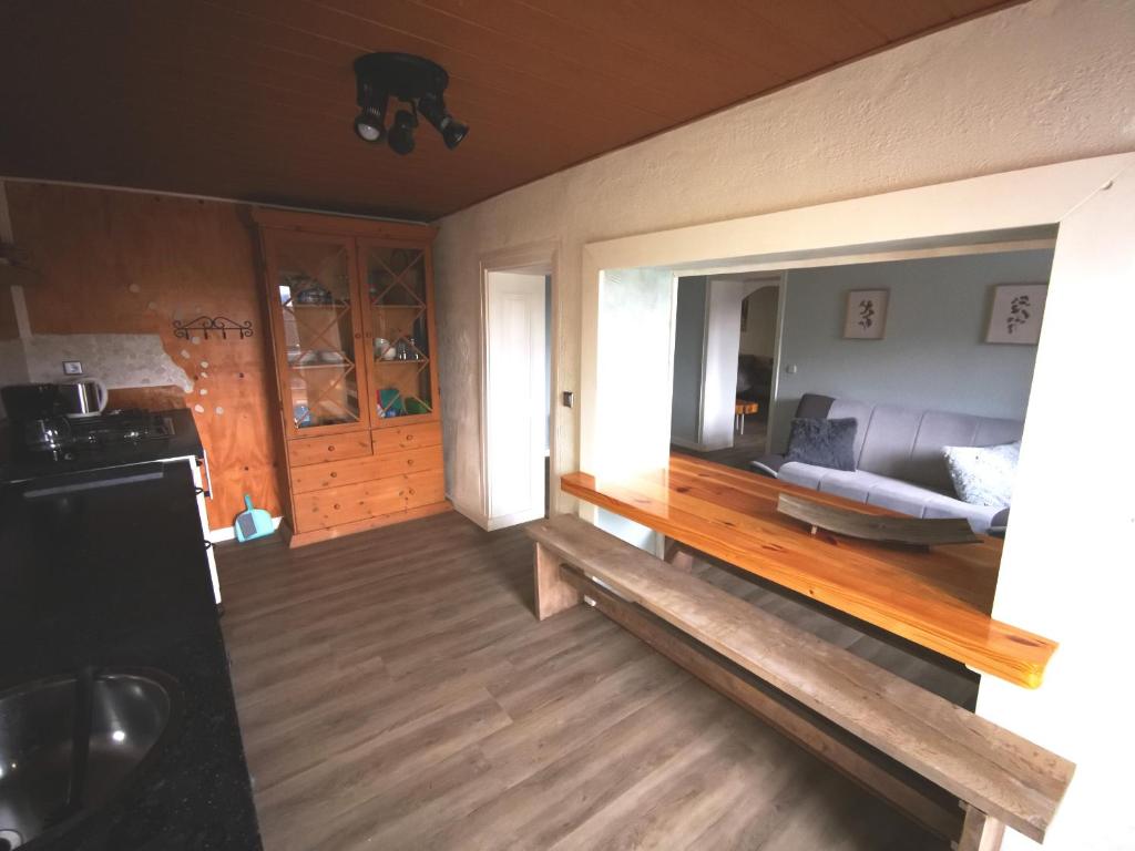 Mooi ruim appartement in antieke stadsboerderij photo 4