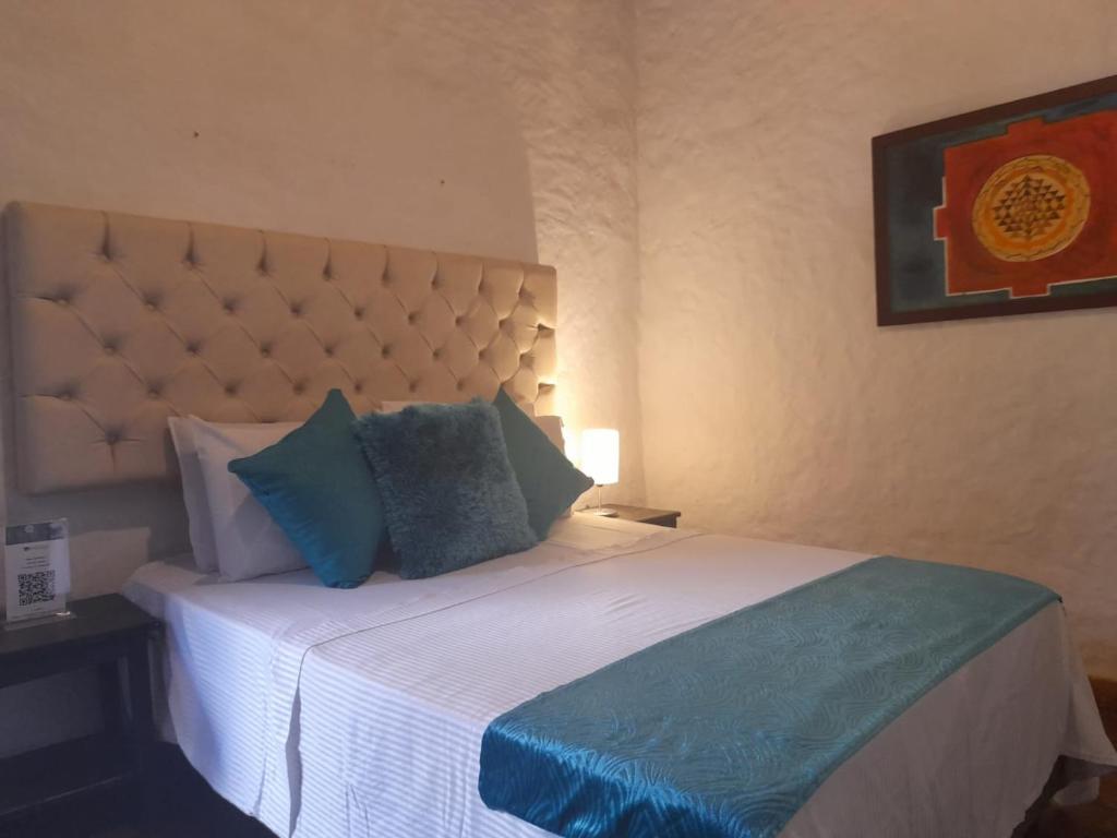 Hotel Y Spa Santos De Piedra photo 3
