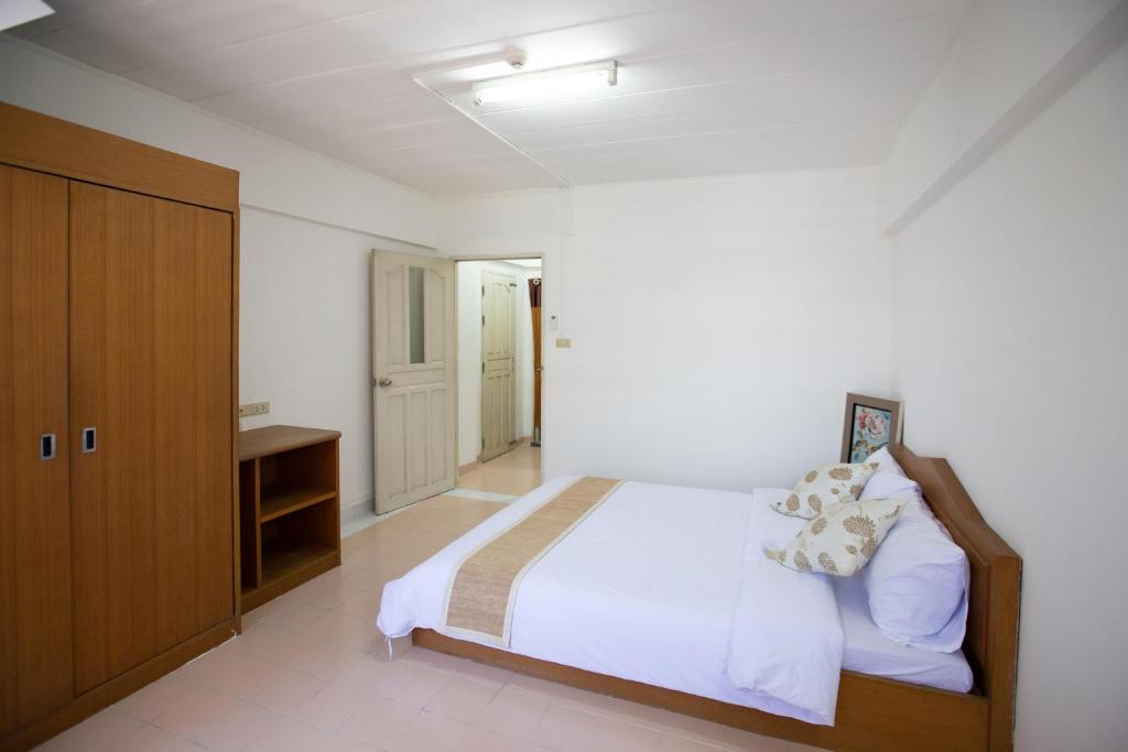 D haus Ngamwongwan Residence photo 2