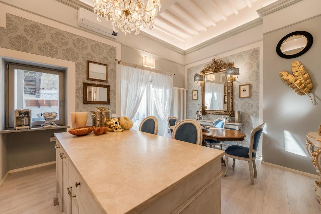 Residenza del Corso, Splendido attico di pregio con terrazza in centro città photo 3