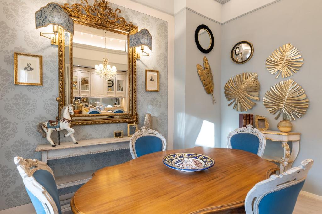 Residenza del Corso, Splendido attico di pregio con terrazza in centro città