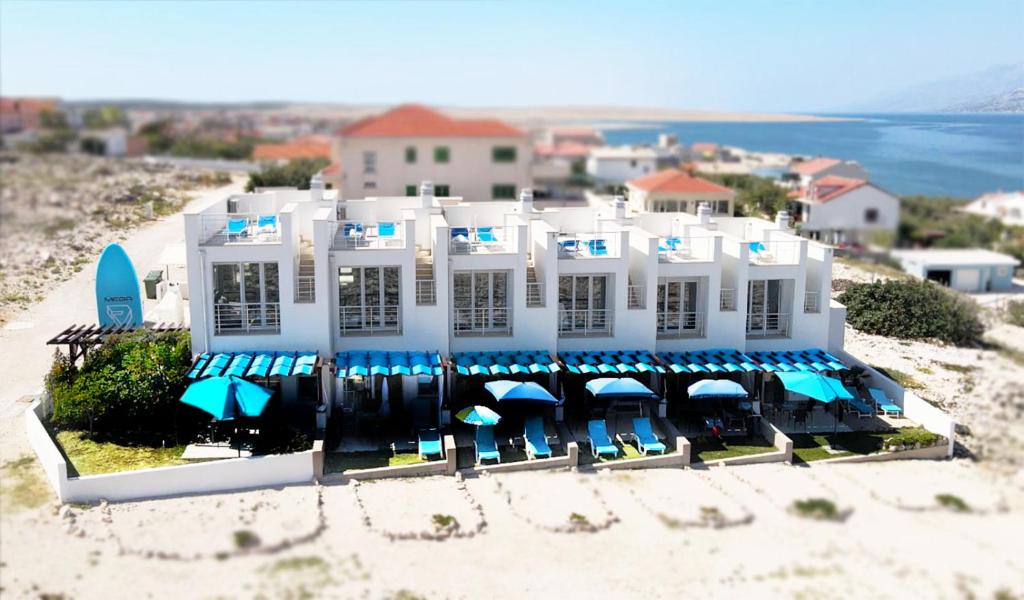 Atrium Blue Holiday House photo 3