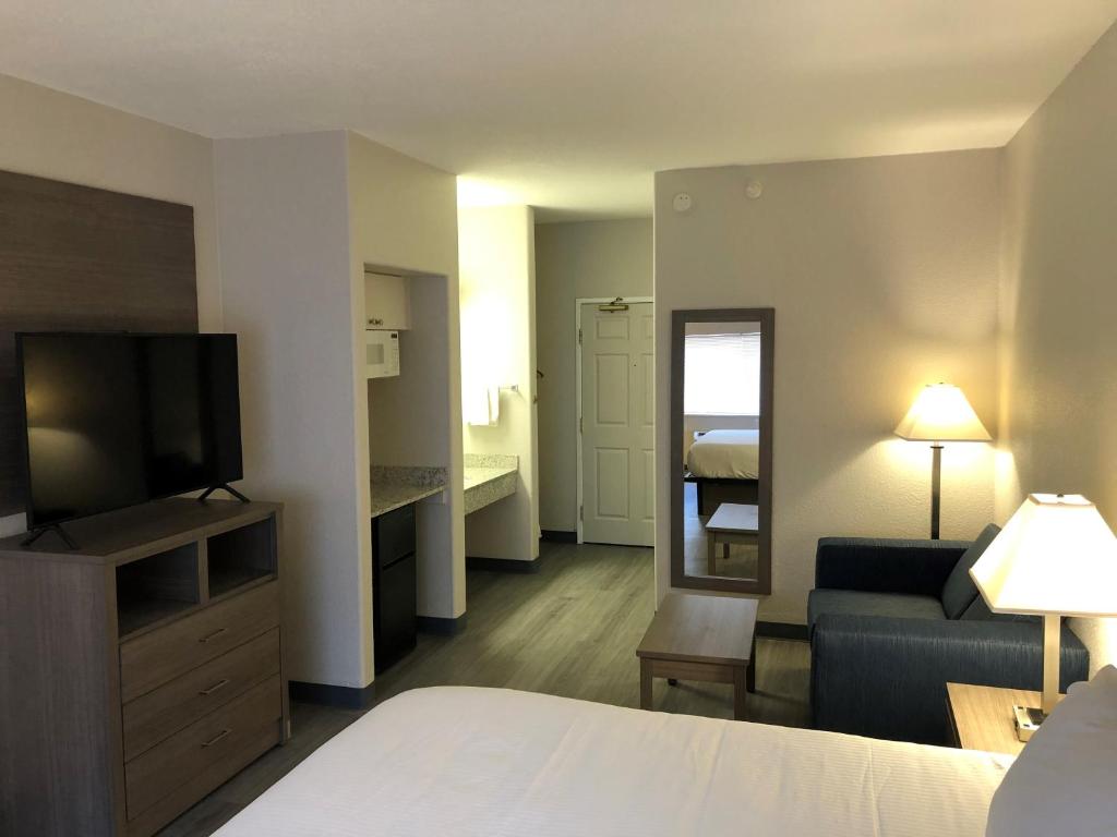 GreenTree Inn Denver Tech Center photo 3