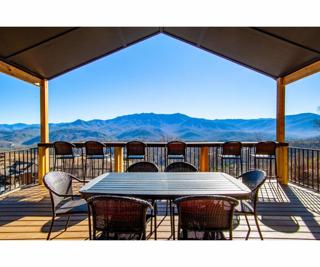 Sky Ridge Mountain View Wheelchair Accessible and Swim Spa image