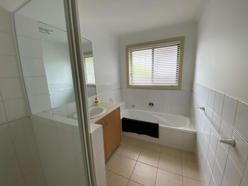 Perfect Location Close To Town And Beach Wifi Included photo 4