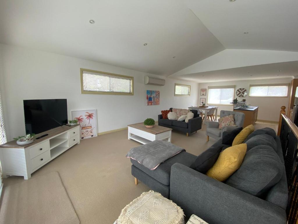 Perfect Location Close To Town And Beach Wifi Included photo 1