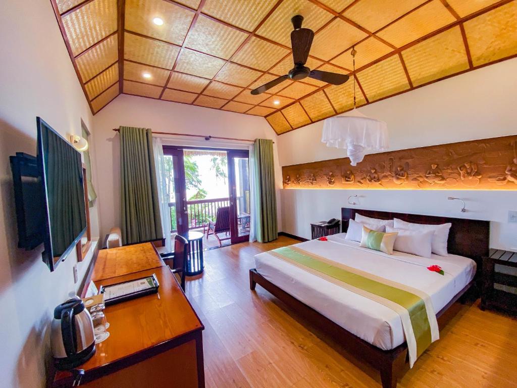 Bamboo Village Beach Resort & Spa 