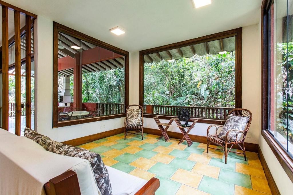 Casa alto padrão na Praia de Iporanga no Guarujá