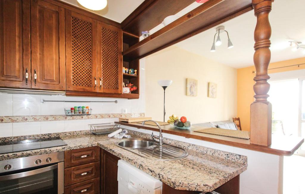 Apartamento en Torrox: 2 dormitorio wifi y piscina photo 3