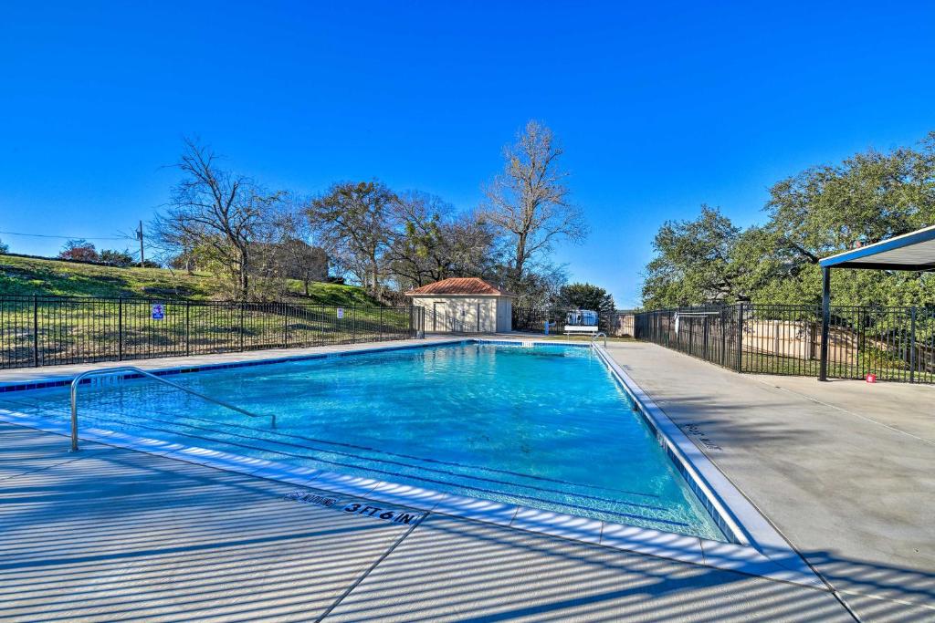 Charming Lake Creek Cabin with Pool Access and Decks photo 1