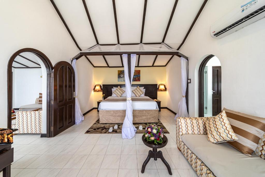 PrideInn Flamingo Beach Resort & Spa Mombasa photo 3