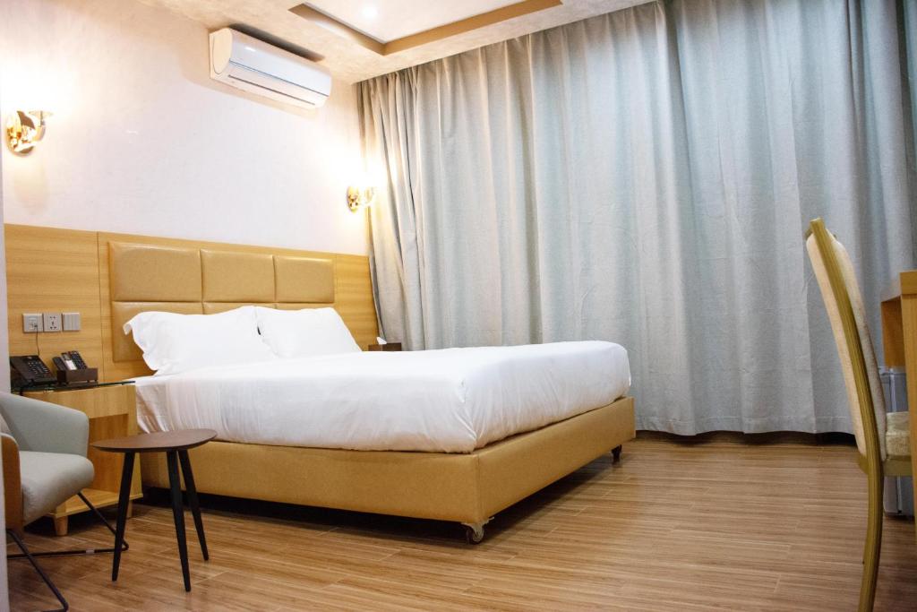 SAMI HOTEL photo 2