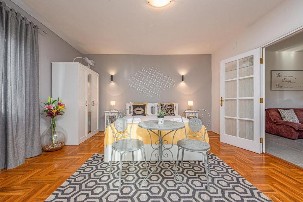 Apartment Bo&Dy with Private Pool photo 4