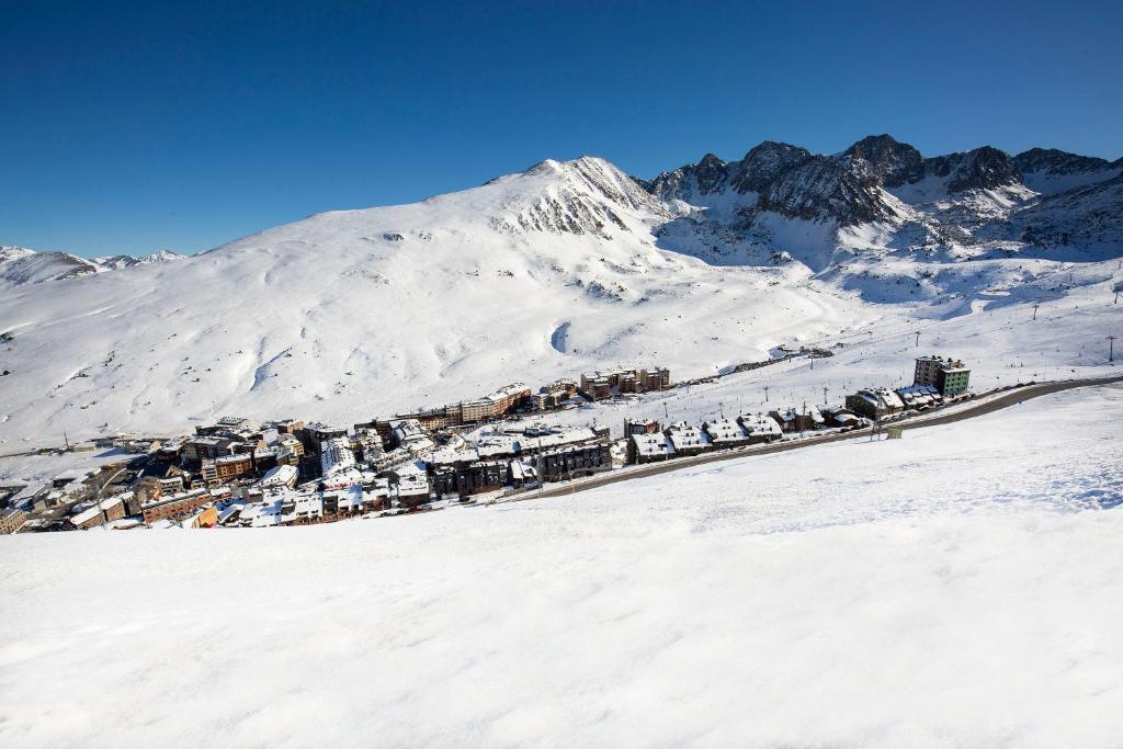 {
  "en-gb": "Hotel Camellot by Nexta"
} photo 4