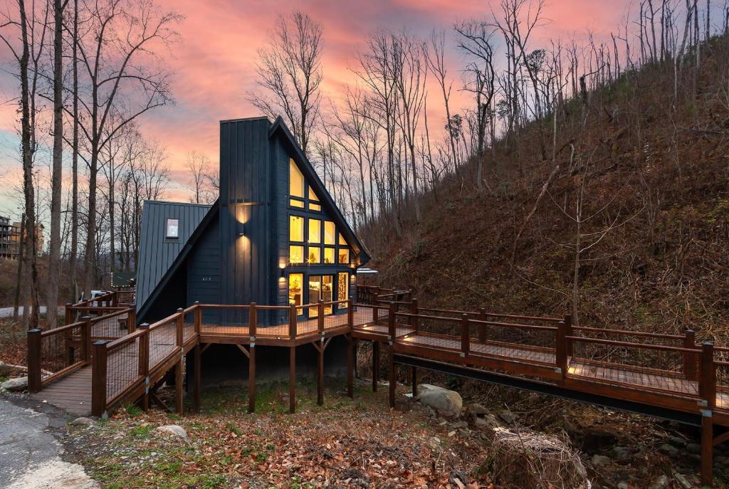 Night Owl cabin photo 1