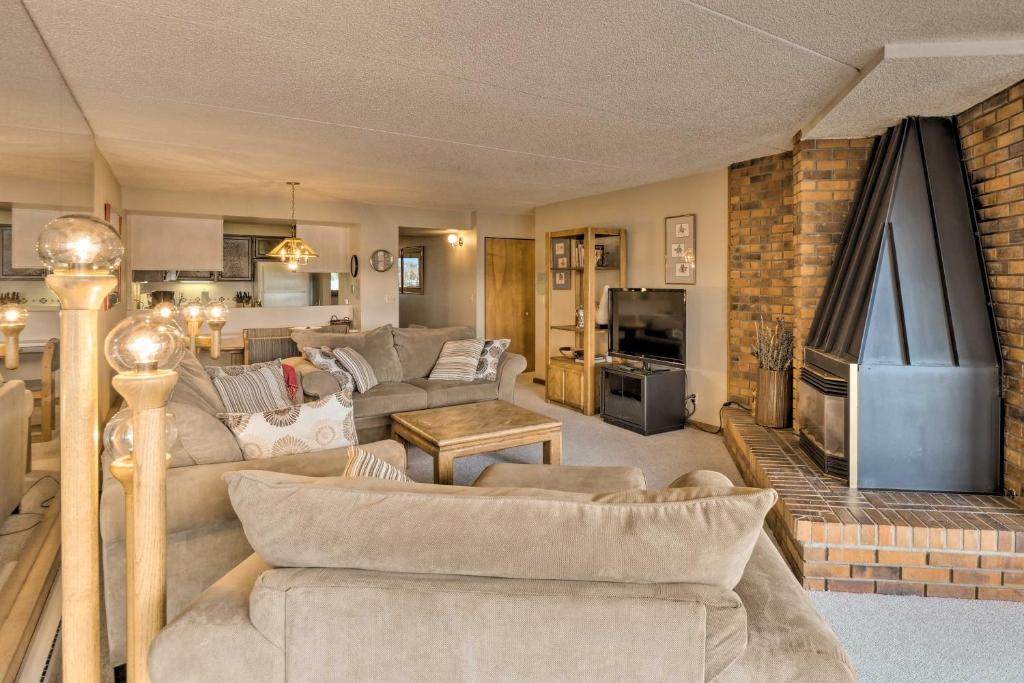 Dillon Condo with Fireplace Less Than 15 Mi to Breck! photo 4