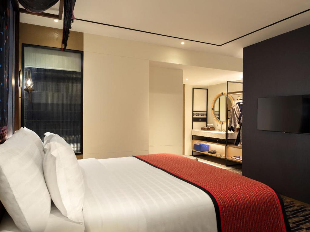 Episode Gading Serpong Room Type - Deluxe King