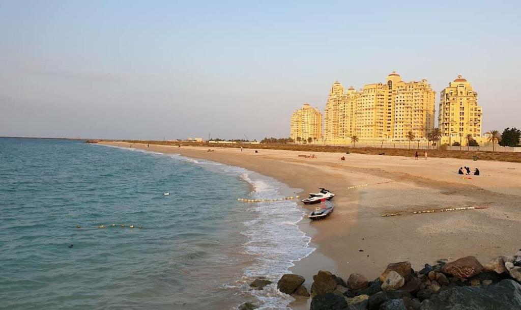 Spacious Villa Al Hamra Village with gulf and Golfcourseview photo 1