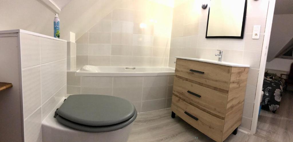 Appartement Cosy avec Balcon au calme proche Gare photo 4