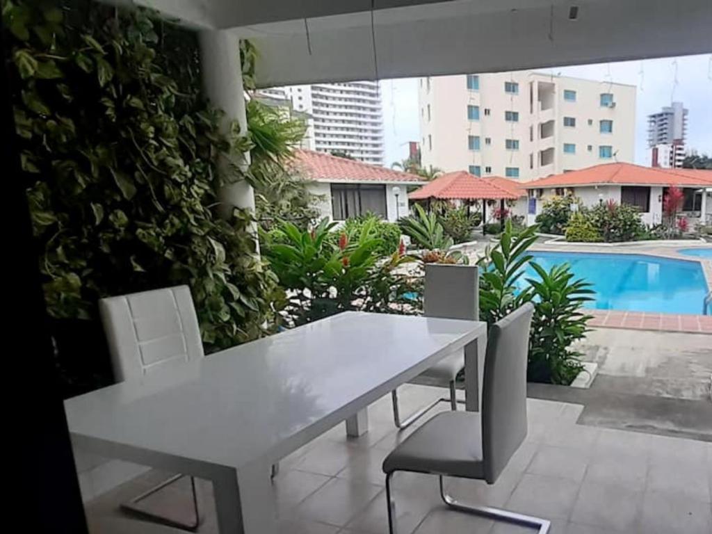 Departamento playero con piscina a 5 min de Tonsupa photo 2