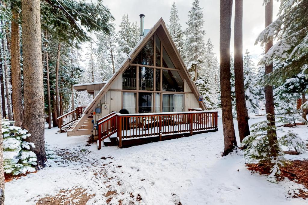 Cozy Cabin Retreat photo 1