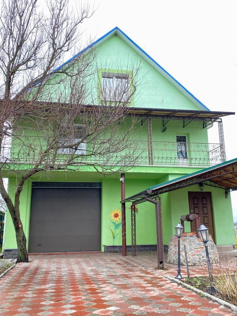 HouseValMark