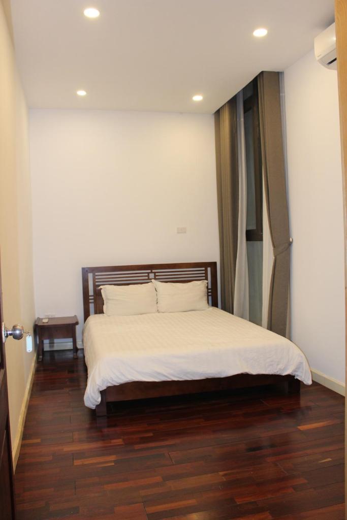 Davidduc 's Spacious Apartment in Xom Chua