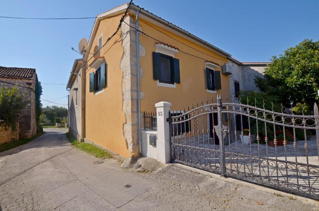 House Zora Casa