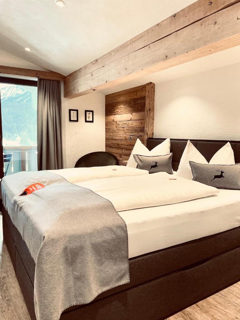 Pension Kreuzeck - Dein Glücksplatz am Lech Room Type - Apartment with Balcony