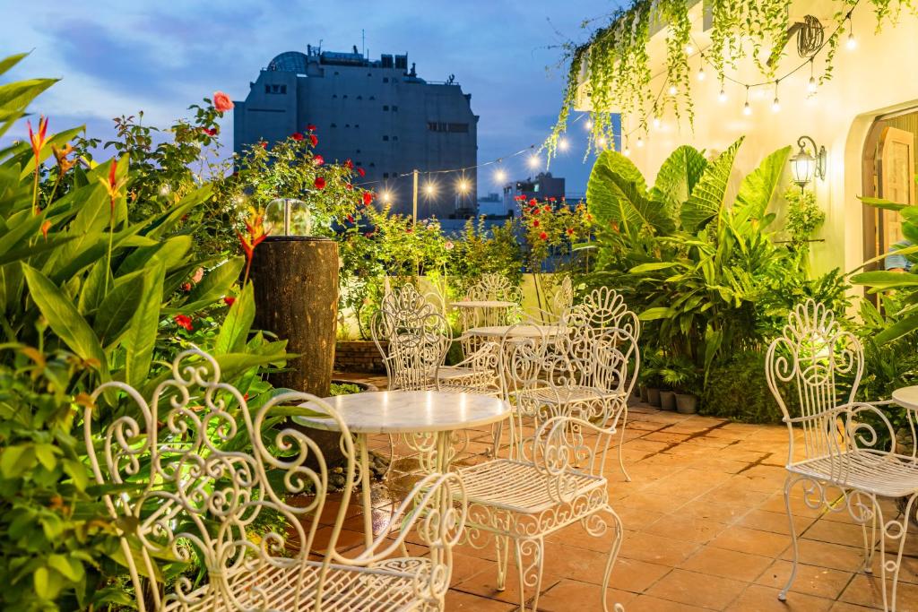 Hotel Misaki Saigon Airport