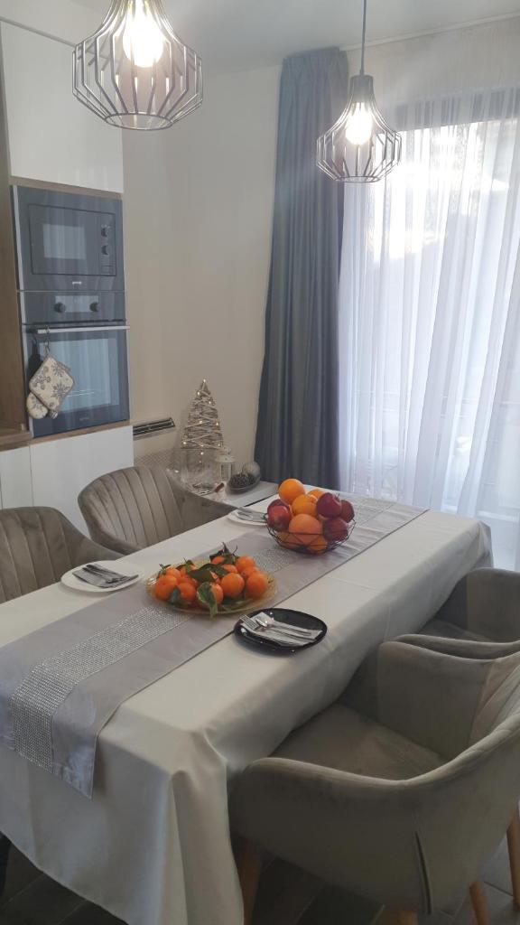 Sunny Apartment photo 1