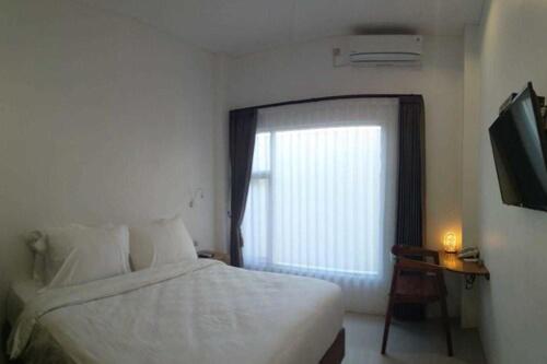 Onesouth Banyuwangi Pulau merah photo 2