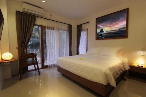 Onesouth Banyuwangi Pulau merah photo 3