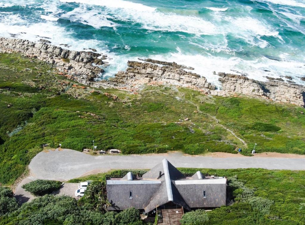 Oyster Bay Beach Lodge photo 1