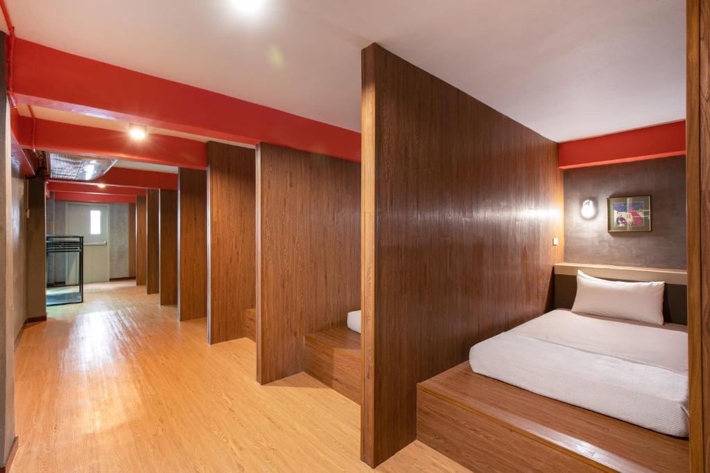 Buri Hostel Bangkok photo 4