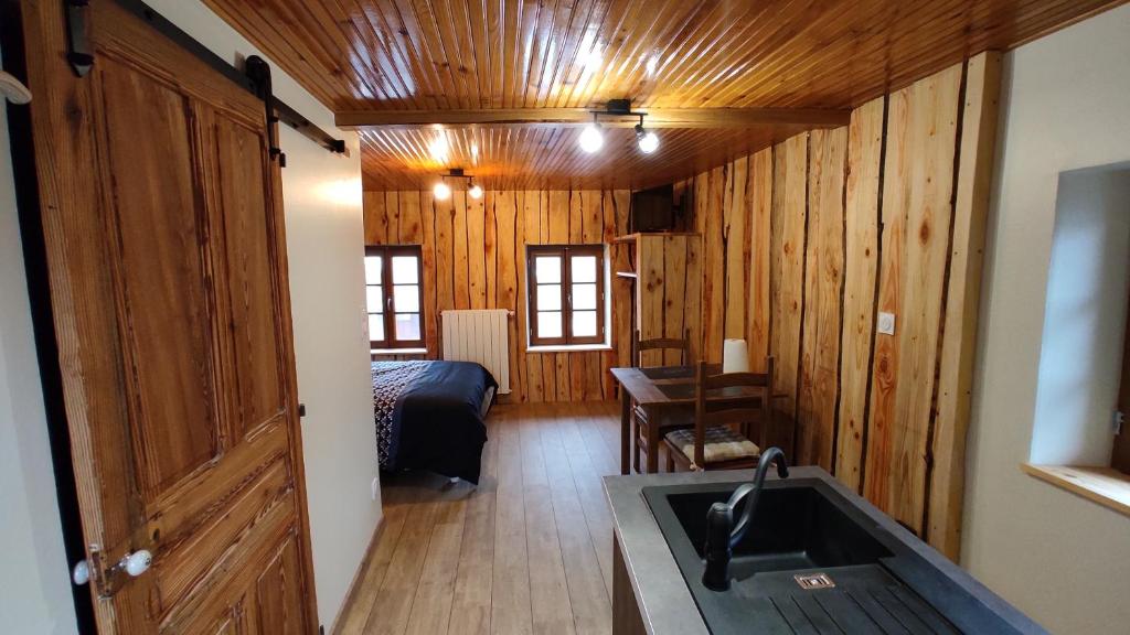 Studio chaleureux dans les monts du Forez photo 1