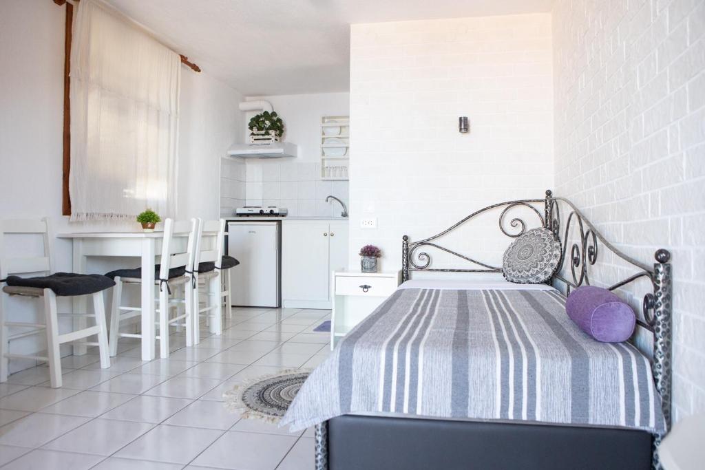 SANDRA'S APARTMENTS photo 3