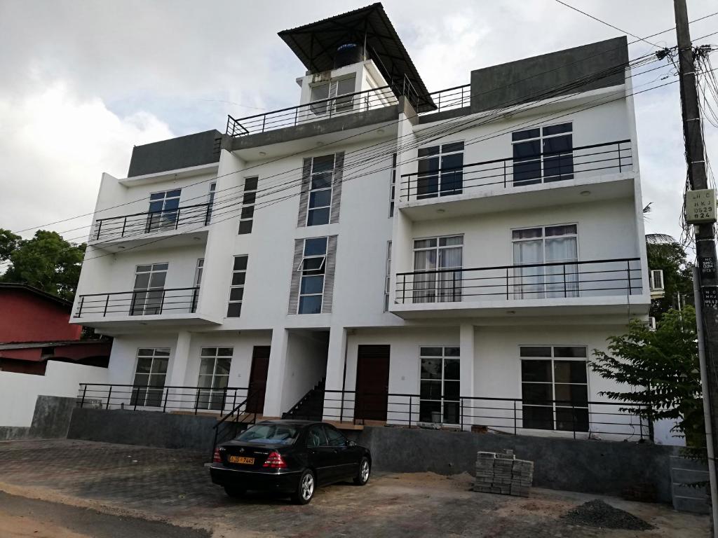 Cozy 2BR Apartment Facing Paddy Fields in Hokandara, For Rent photo 2