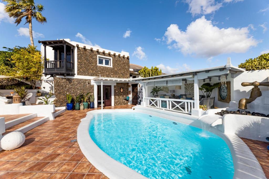 Deluxe designer historic villa Via Lactea, Panoramic sea views, Own private heated pool and subtropical garden photo 2