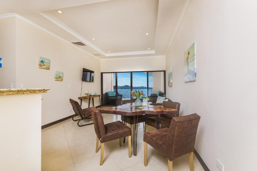 Playa Flamingo, Stunning Sunset View Condominium Flamingo Towers 17 photo 4