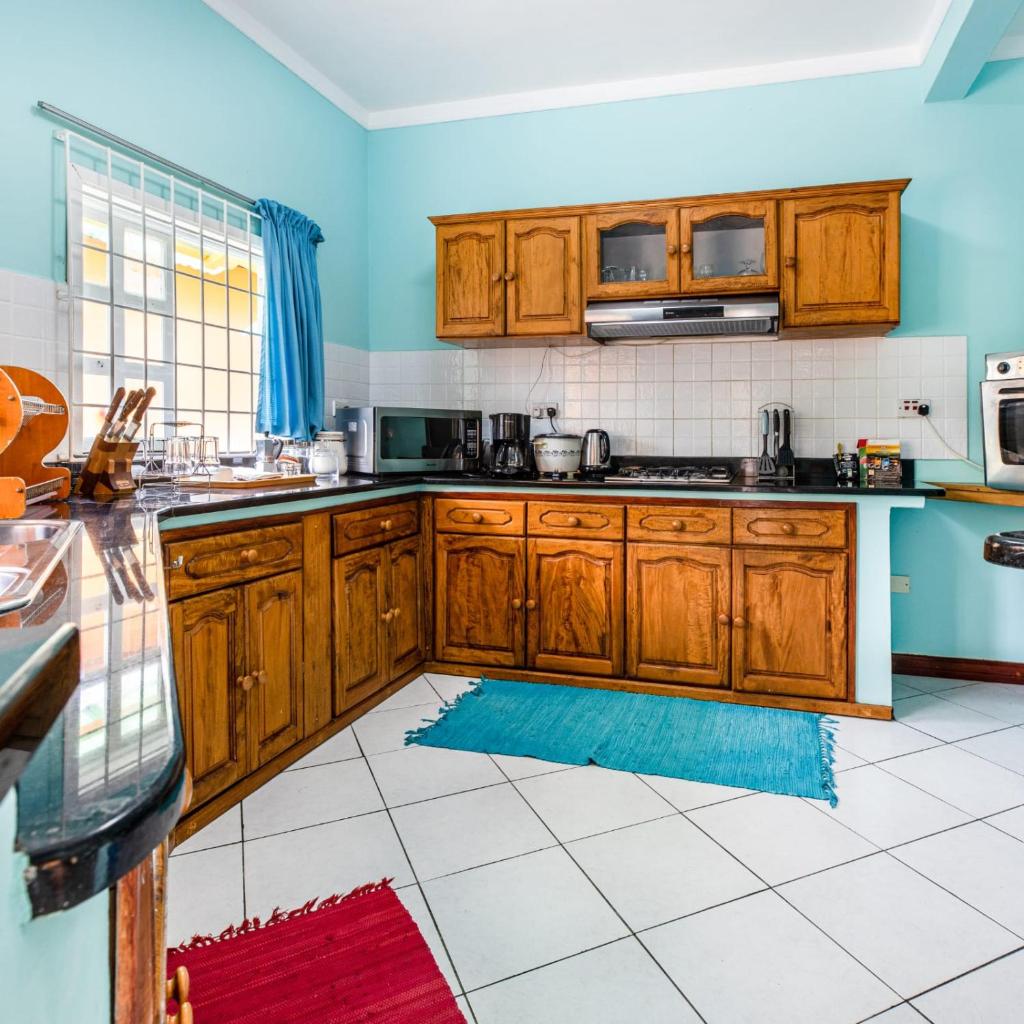 Beau Vallon Residence photo 3