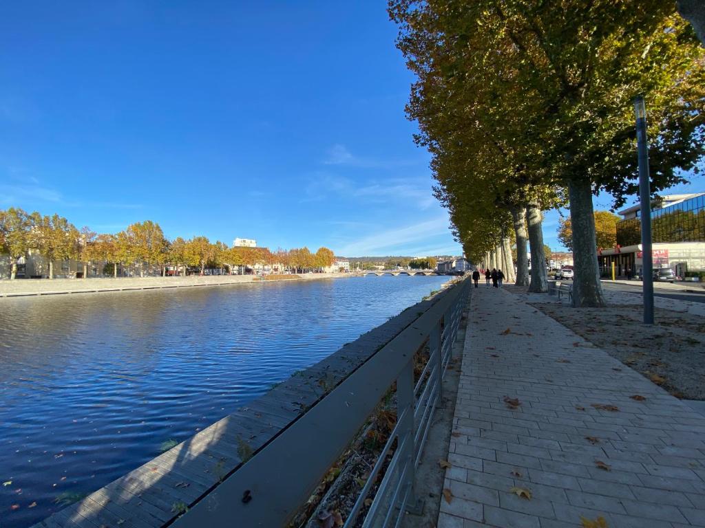 Les Berges du Cher # Centre ville # Parking Privée photo 1