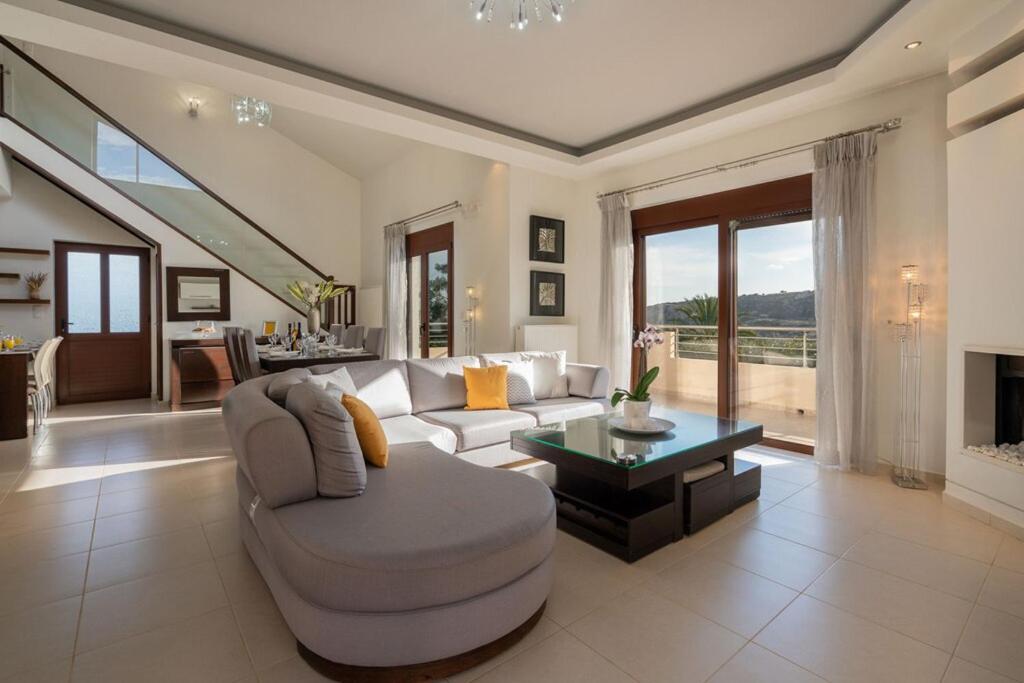 Villa Ellovos with Private Pool - Tap to explore photos