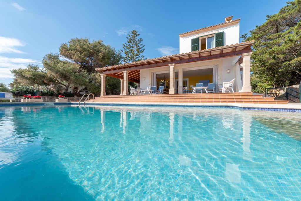 Villa Front a Far photo 2
