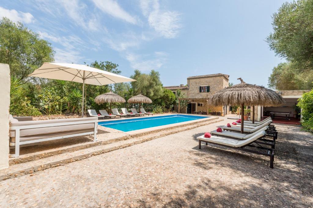 Finca Es Rafalot de Dalt by Mallorca House Rent