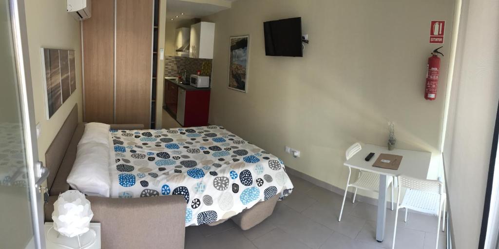 Apartamentos Turisticos Maria Guerrero photo 4