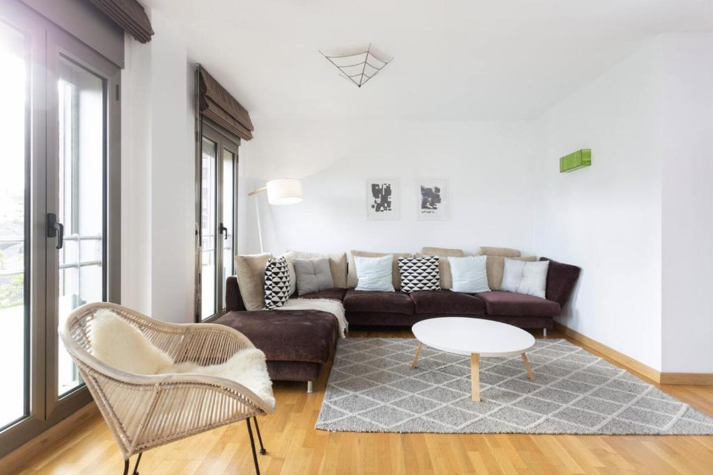 Hauzify I Apartamento Ramon y Cajal photo 1