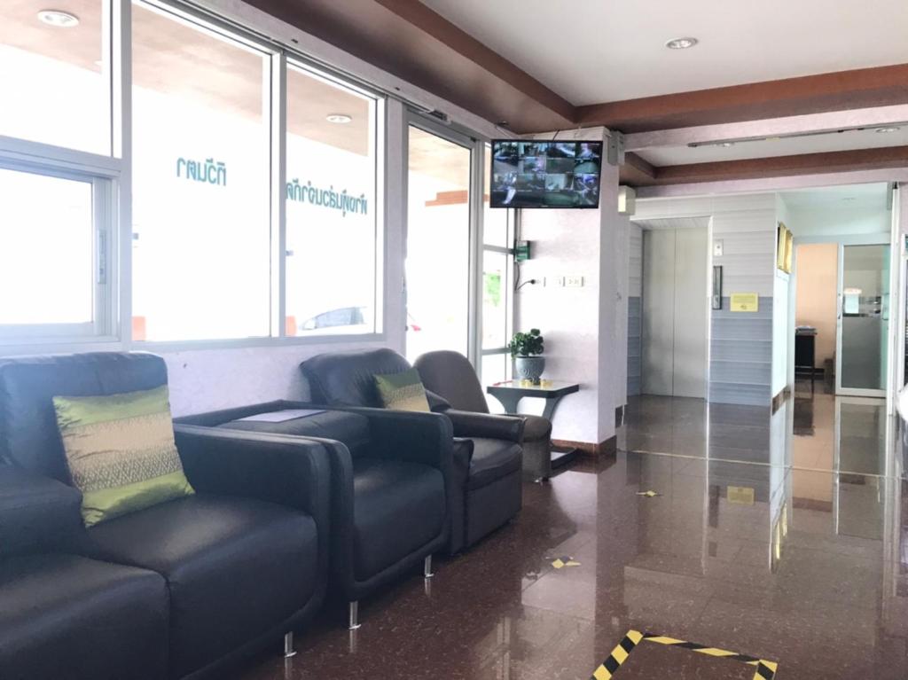Winner Prachinburi & Serviced Apartment - Tap to explore photos
