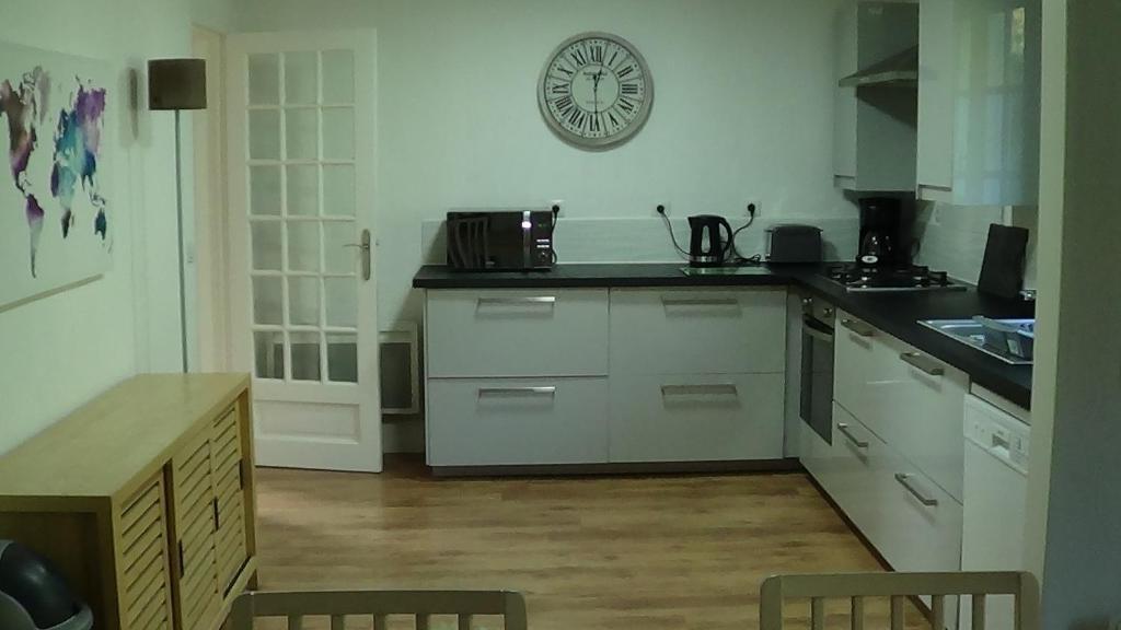 Fantastic four bedroom villa minutes from Disneyland Paris. photo 2