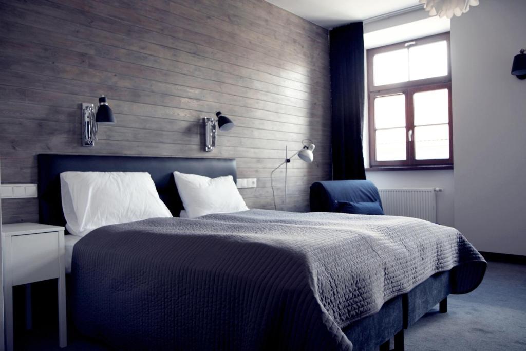 Двухместный (Улучшенный двухместный номер с 1 кроватью), Hotel Grodzka 20